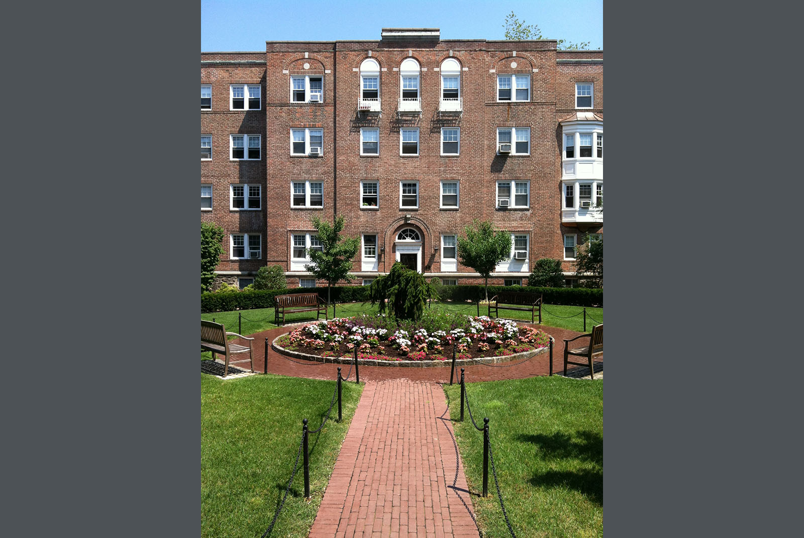 beautiful courtyard landscaping