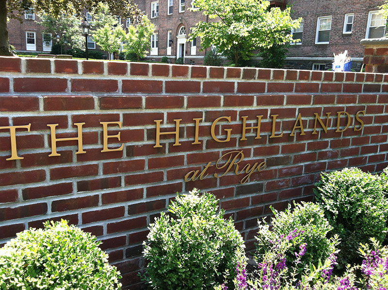 highlands apartments in rye ny entrance sign