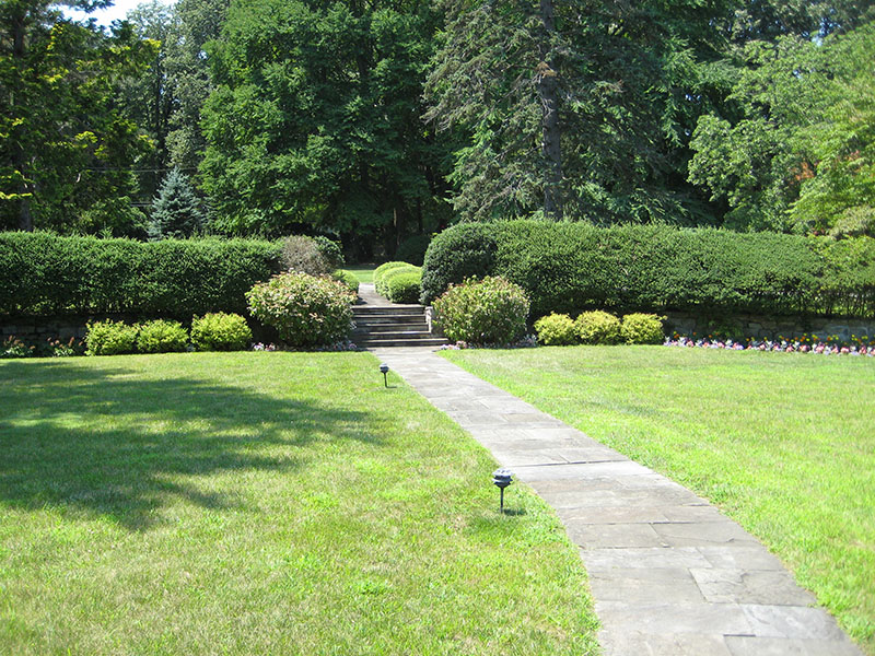 Concrete pathway